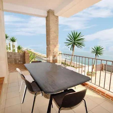 Balcon Al Mar Апартаменты Манилва